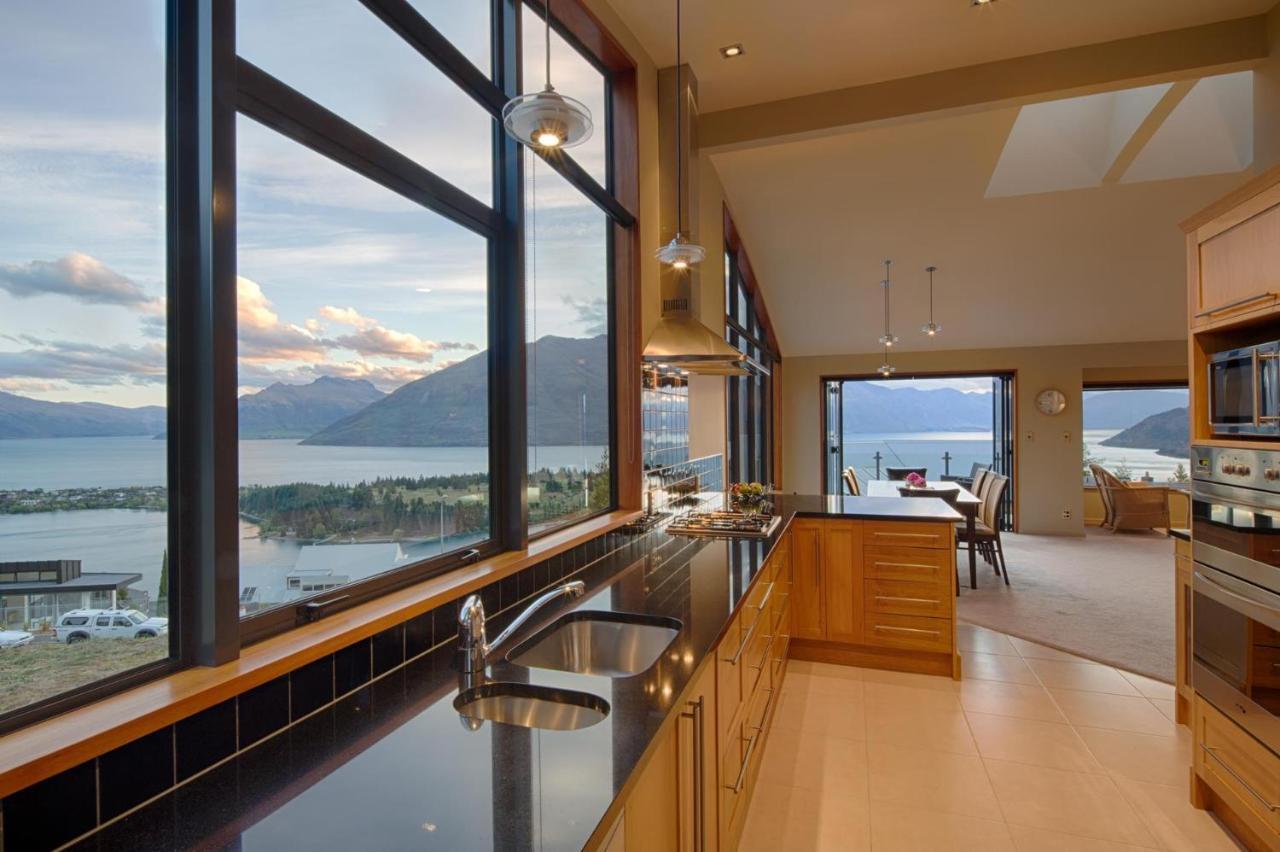 London Lane Villa Queenstown Dış mekan fotoğraf